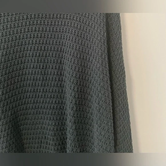 Dark Green Knit Tunic Sweater - Picture 2 of 3